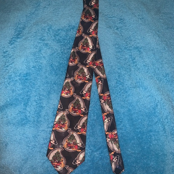Disney Tie Trio ( Silk) - Picture 3 of 5